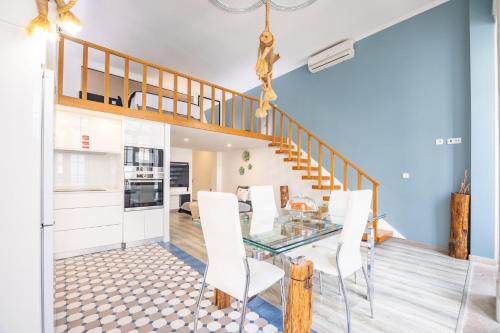 Host Wise - Deluxe Spacious Flats w Mezzanine