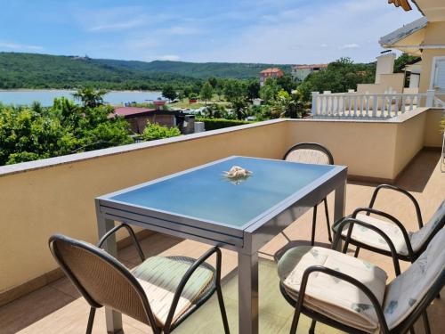 Gallery image of Apartments Citkovic in Čižići
