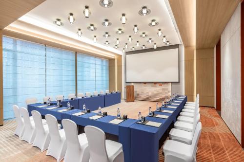 Kawasan bisnes dan/atau bilik persidangan di Hotel Indigo Changsha Meixi Lake