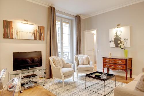 Blanc Manteau Residence