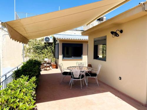 200Mbps Wifi - Penthouse With Acropolis View