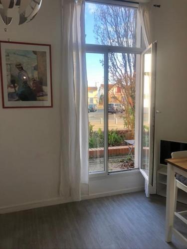 Φωτογραφία από το άλμπουμ του Studio 30 m2 à Eaubonne avec parking privé à 25 min de Paris σε Eaubonne