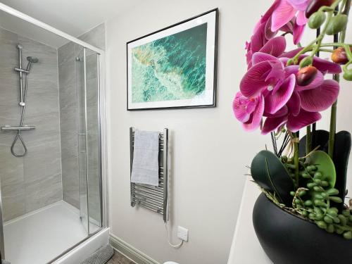 Ένα μπάνιο στο Central Royale - Rose Platinum Properties