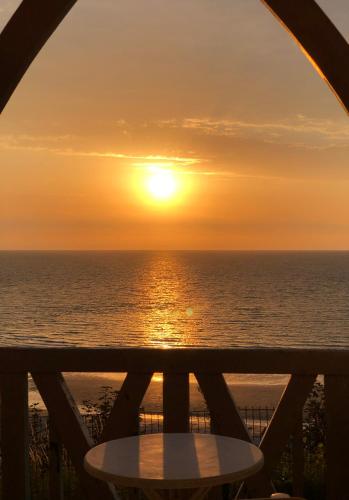 Seaside Serenity YourHostHelper