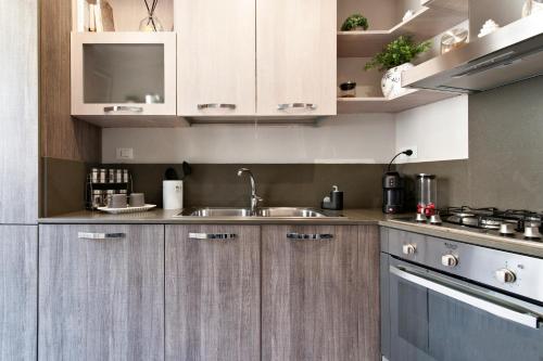 Una cocina o zona de cocina en Dimora Vico Storella