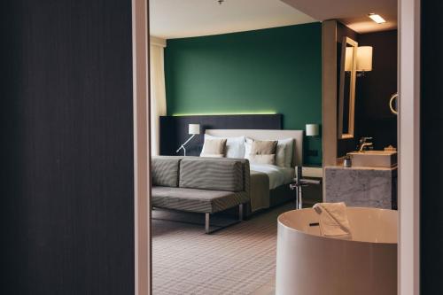 Posezení v ubytování Crowne Plaza Geneva by IHG