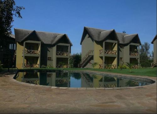 Piscine de l'établissement Weru Weru River Lodge ou située à proximité