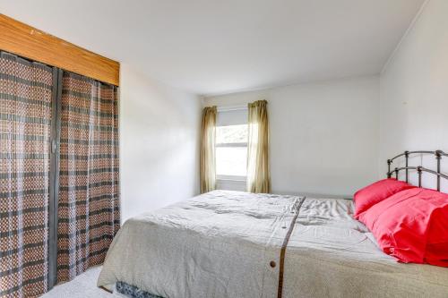 Gallery image of 3 Mi to Mill Creek Park Willingboro Home with Grill in Willingboro