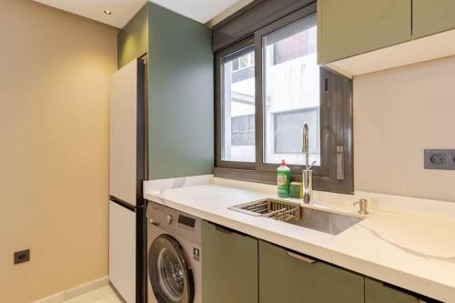 Fotografie z fotogalerie ubytování Luxury Corniche Stay - 2 BR Beach Walk v destinaci Tanger