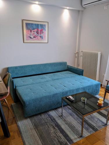 Cozy Corner, One-Bedroom Flat