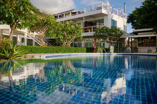 Kolam renang di atau dekat dengan Jai Tiki Retreat - Adult Only