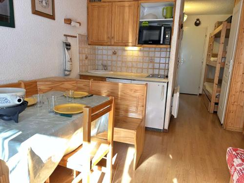 Studio à Risoul 1850, 4 couchages, proche pistes - FR-1-330-584