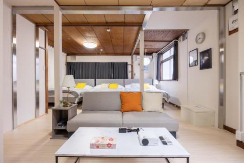 Higashi Komagata Building 2F3F HK23