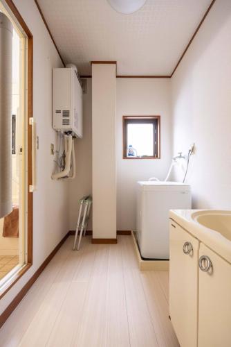 Higashi Komagata Building 2F3F HK23
