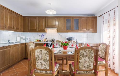 Beautiful Apartment In Pula With Wifi