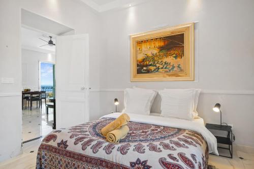 Alexandra Palace, Appartement Belle Époque Menton, vue mer, parking