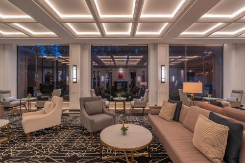 Zona de estar de Kwetu Nairobi, Curio Collection By Hilton