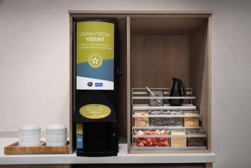 Sijil, anugerah, tanda atau dokumen lain yang dipamerkan di Home2 Suites By Hilton Athens I 65