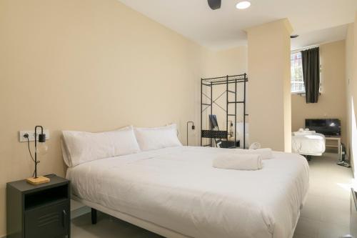 HOMEABOUT SMART ROOMS Tetuán - SIN RECEPCIÓN