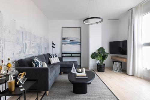 Malaga Urban Sky 3 bed apartment 22K