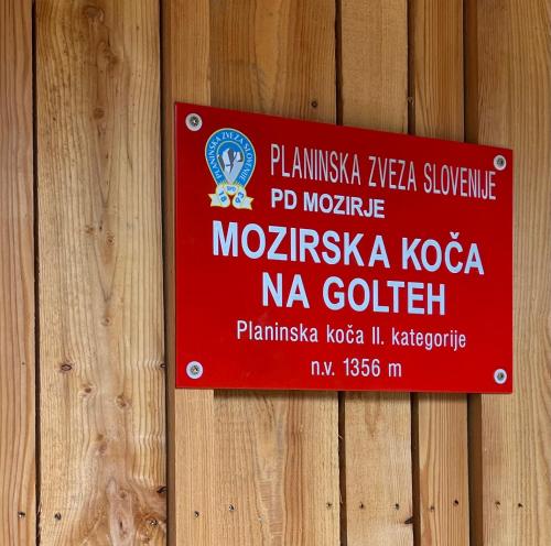 Πιστοποιητικό, βραβείο, πινακίδα ή έγγραφο που προβάλλεται στο Mozirska koča