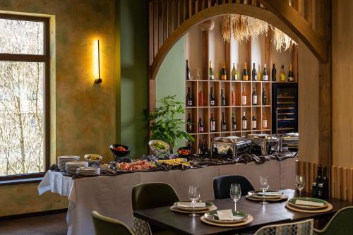 Mad på hotellet eller i nærheden