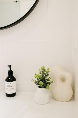 Gambar di galeri bagi Luxurious terrace home in heart of Bendigo di Bendigo
