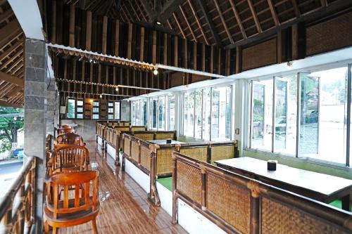 Restaurace v ubytování Saung Balibu Hotel