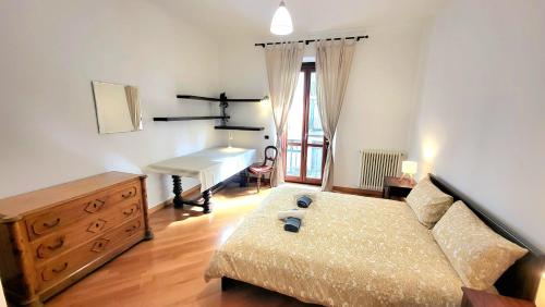 Ένα ή περισσότερα κρεβάτια σε δωμάτιο στο Lux Retreat 3Room Near Fashion District WiFi&Netflx