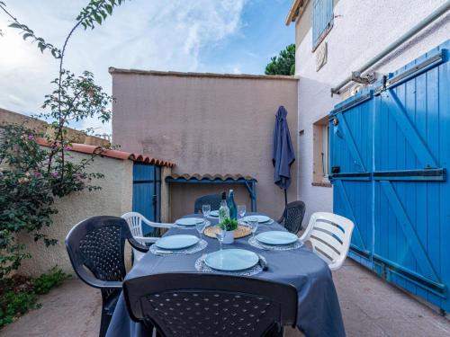 Holiday Home Les Jardins du Barcarès-1 by Interhome
