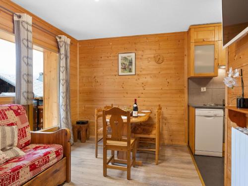 Apartment Le Petit Savoyard-2 by Interhome