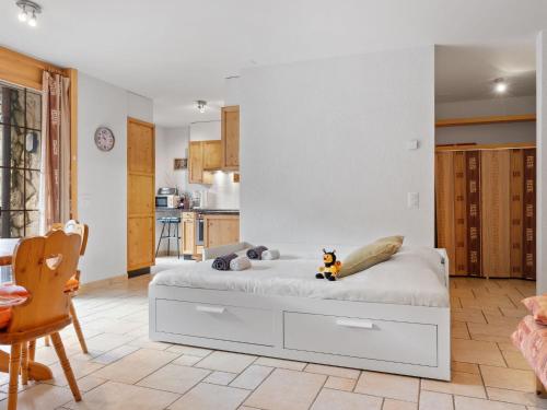 Kuchyň nebo kuchyňský kout v ubytování Apartment Le Hameau by Interhome