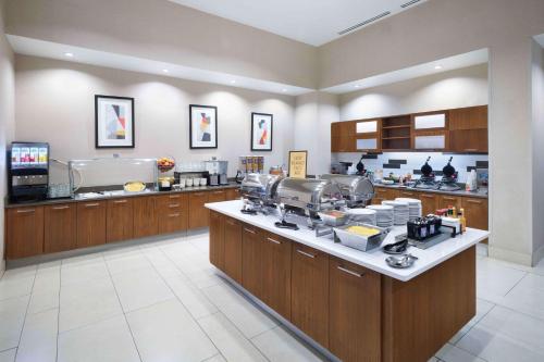 Homewood Suites- Denver Downtown Convention Center Image