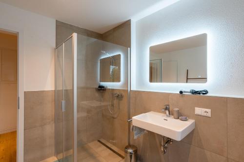 Design-Apartment in Langenbach bei München, nahe Flughafen Münchenにあるバスルーム