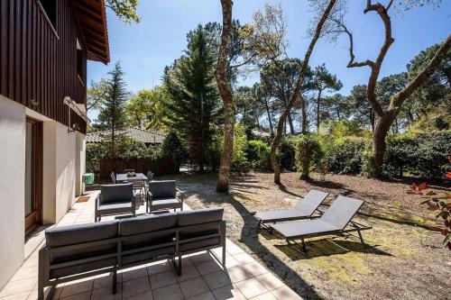 Κήπος έξω από το Villa Camélia à deux pas de la plage PYLA SUR MER