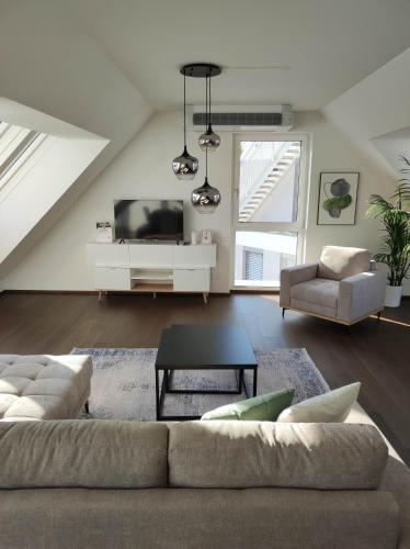 Luxus Penthouse gegenüber Vienna International Centre und Kaiserwasser