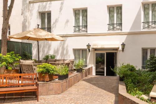 Κήπος έξω από το Le Patio Bastille