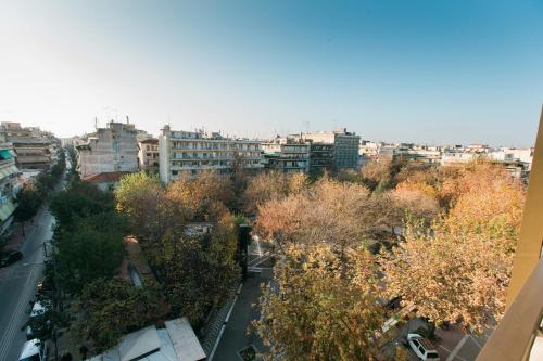 Γενική άποψη της πόλης Λάρισα ή θέα της πόλης από  αυτό το ξενοδοχείο