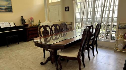 Gallery image of Room in citrus park and carollwood, close to the airport & downtown in Tampa