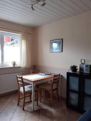 TV a/nebo společenská místnost v ubytování KELLer Ferienwohnung