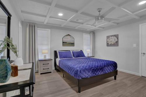 Ένα ή περισσότερα κρεβάτια σε δωμάτιο στο Stylish Duplex! Minutes from Atlanta!