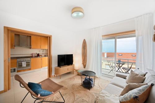 Ocean Terrace - Private Patio with BBQ & Sea view