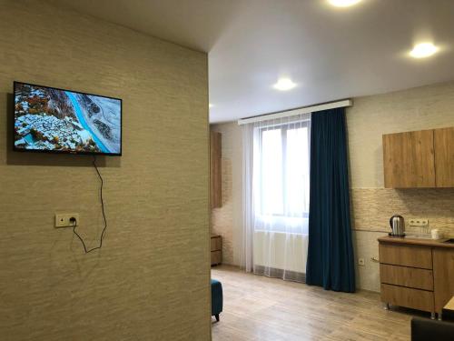 TV a/nebo společenská místnost v ubytování Memory- borjomi