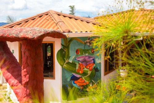 Κήπος έξω από το Hotel Campestre Inaoska Ecospa