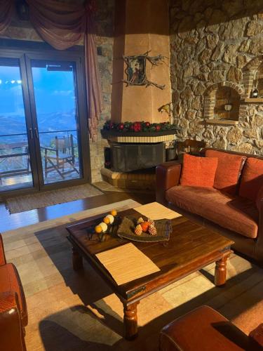 Гостиная зона в Archontiko Fiamegou Hotel&Spa