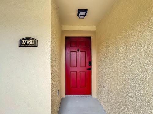 Fotografie z fotogalerie ubytování The Galactic Getaway, 3Bed, 2Bath Apartment, Free Parking, Heated Pool v destinaci Kissimmee