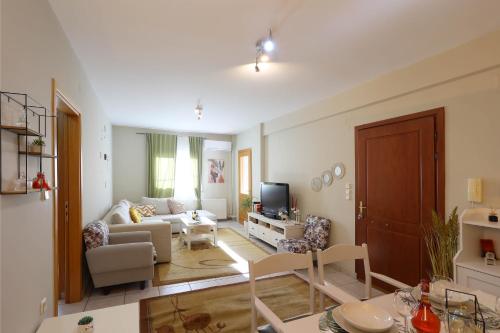 Lefka Home