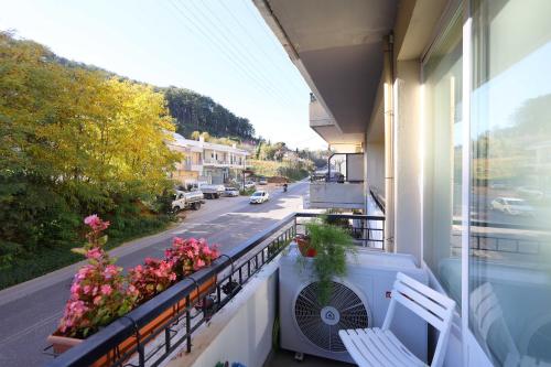 Lefka Home