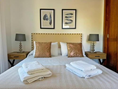 Ένα ή περισσότερα κρεβάτια σε δωμάτιο στο Villa Los Olivos - Ole Solutions