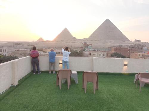 Fotografie z fotogalerie ubytování Berlin -pyramids view v Káhiře